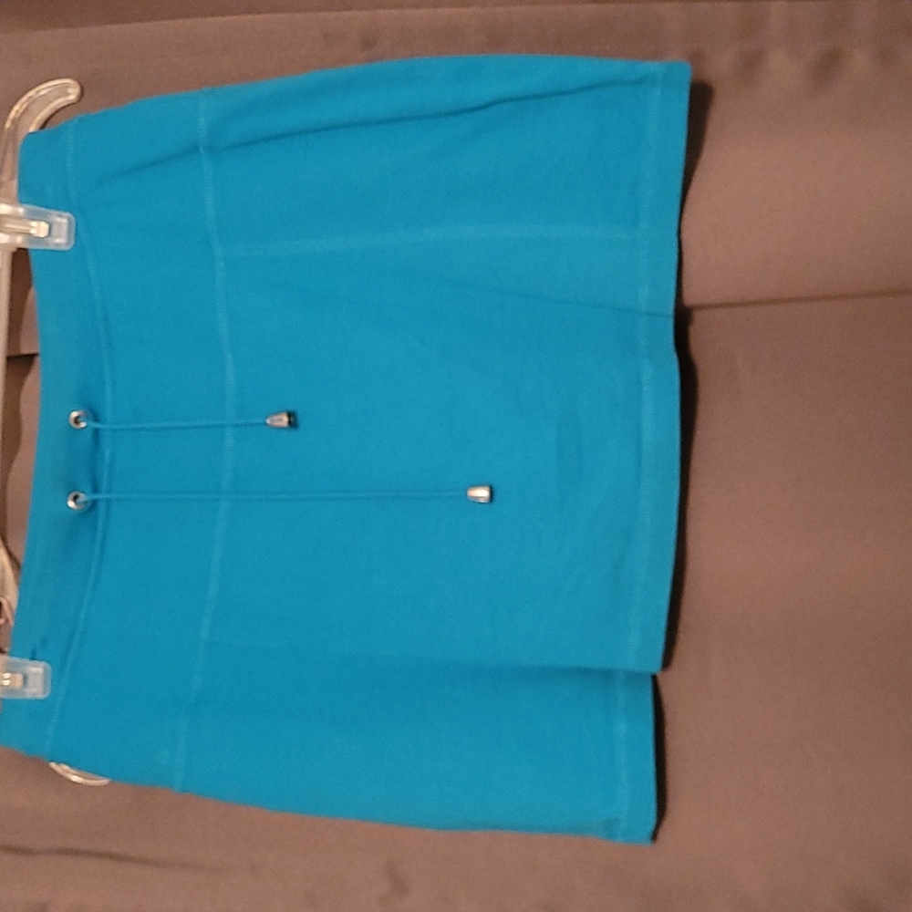 Women's Skort by Jones New York.          size small